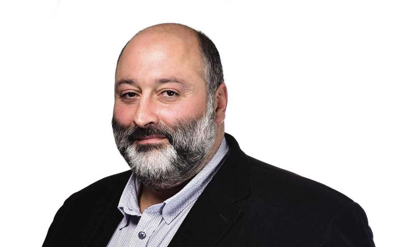 Մի ամբողջ սերունդ անցնում է, ու էս այլանդակ վարակը հենց իրենց է տանում. Վարազդատ Կարապետյան