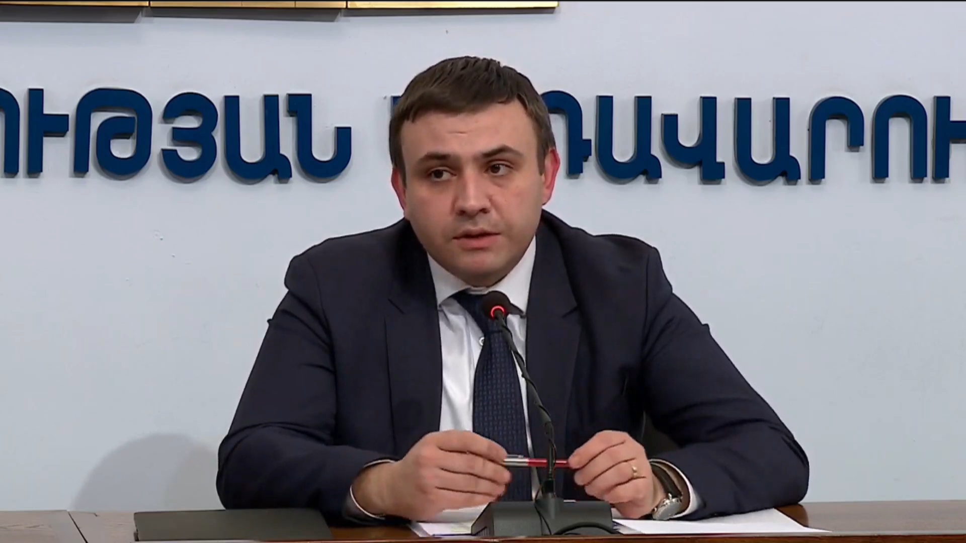 Էկոնոմիկայի նախարարի տեղակալը տնտեսվարողներին կոչ է արել ըմբռնումով մոտենալ պարետատան որոշումներին