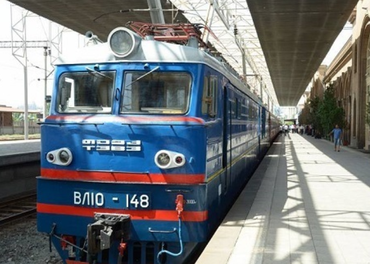 Լուսաղբյուր գյուղի տարածքում կին է ընկել գնացքի տակ. նրա վիճակը ծանր է