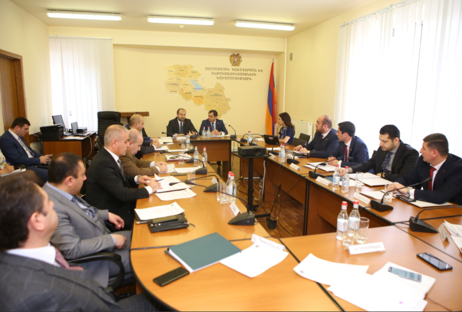 Սուրեն Պապիկյանը մարզպետների մասնակցությամբ խորհրդակցություն է անցկացրել