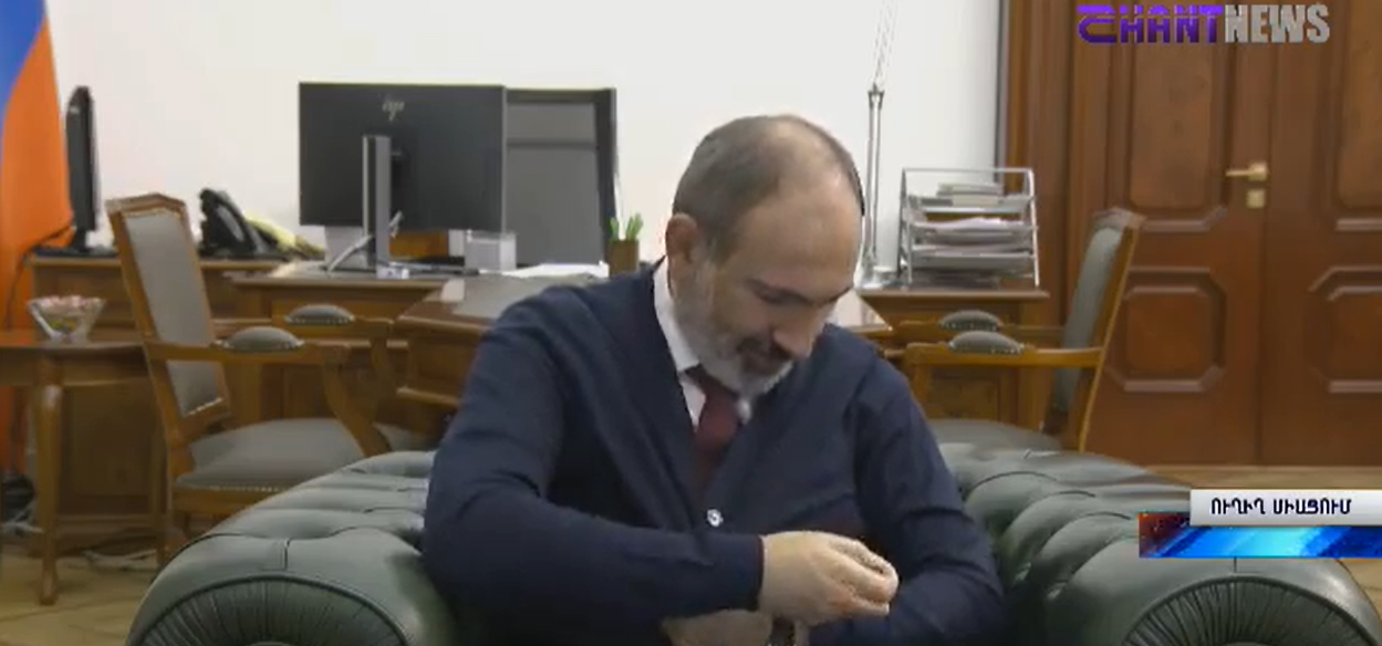 Հա, դե լավ, թել է հիմա․ Փաշինյանը խոսքն ընդհատեց թելի պատճառով