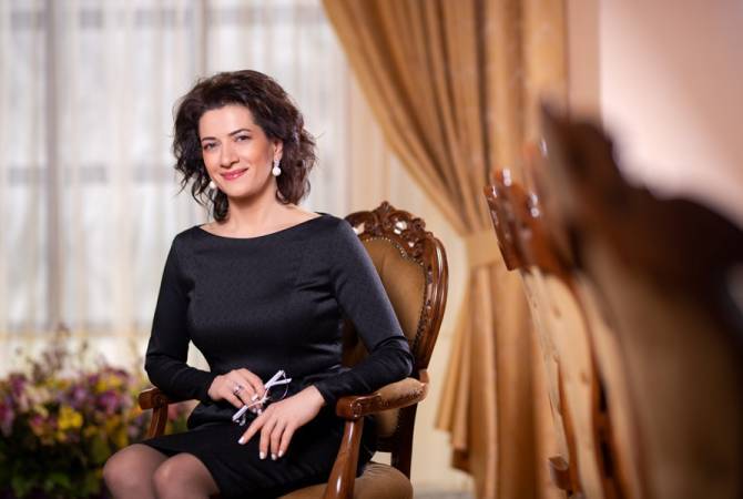 Աննա Հակոբյանը հեռախոսազրույց է ունեցել Հովհաննես Չեքիջյանի և Լիլիթ Պիպոյանի հետ