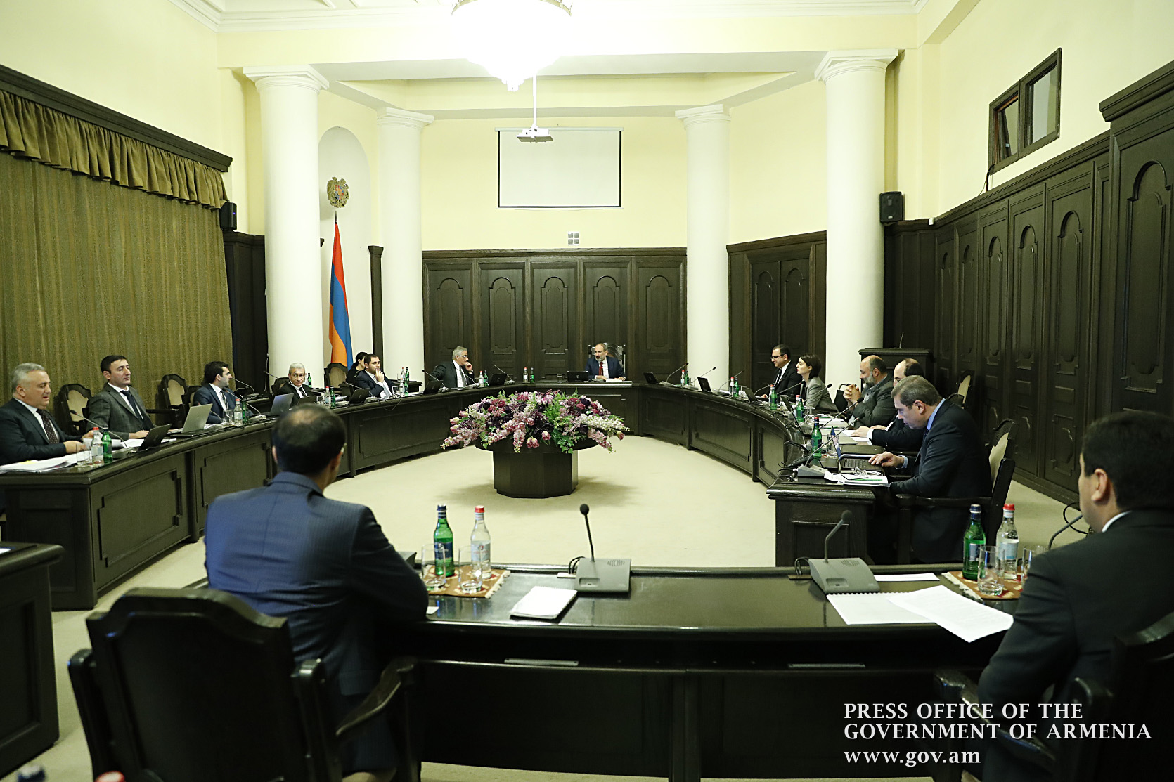 Վարչապետը հանձնարարել է ներկայացնել ներդրումային ծրագրերի աջակցության սցենարներ