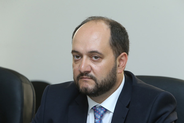 Գյուլնազ տատի «ժառանգների» նյութերը մի՛ կարդացեք․ Արայիկ Հարությունյան