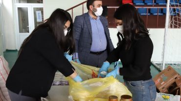 Սննդի ու հիգիենիկ պարագաներով փաթեթներ՝ Շիրակի մարզի սոցիալապես անապահով ընտանիքներին