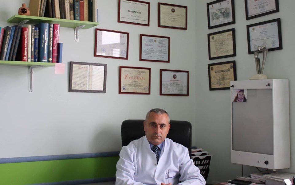 Լավ լուր․ ծայրահեղ ծանր վիճակում գտնվող 32-ամյա պացիենտը կորոնավիրուսից բուժվել և այսօր տուն է գնացել