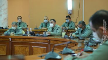 ՀՀ ԶՈՒ ԳՇ պետն անցկացրել է խորհրդակցություն