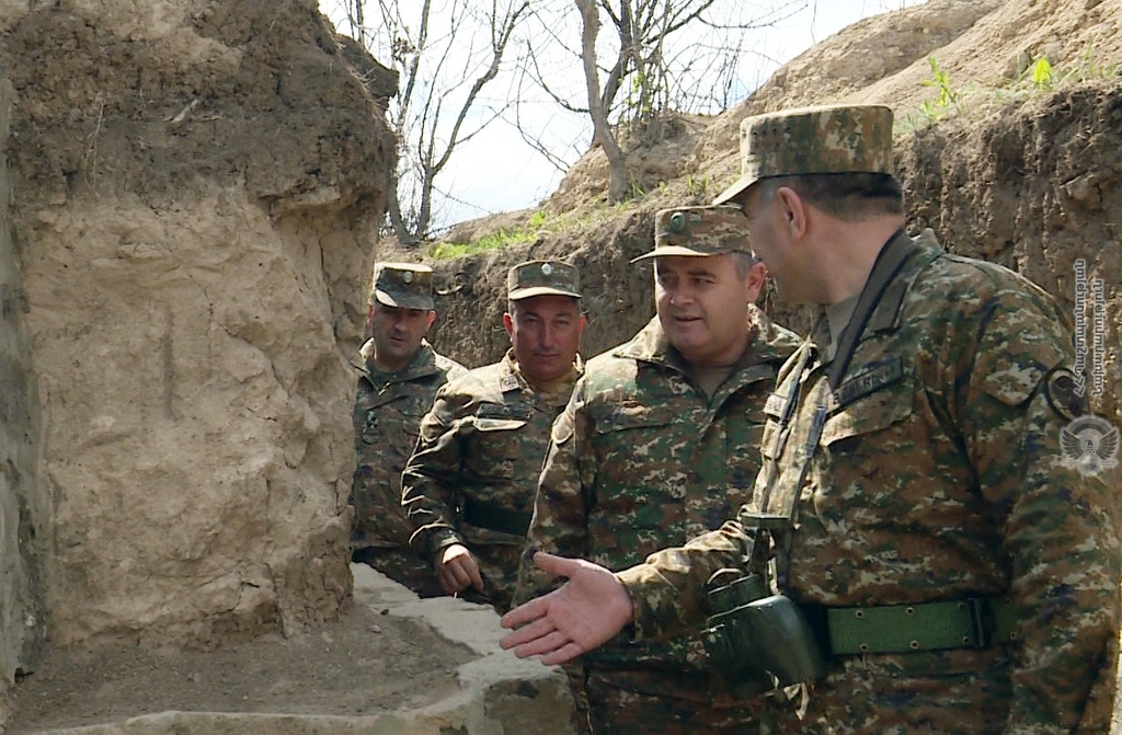 ՀՀ ԶՈՒ ԳՇ պետն այցելել է զորամասեր