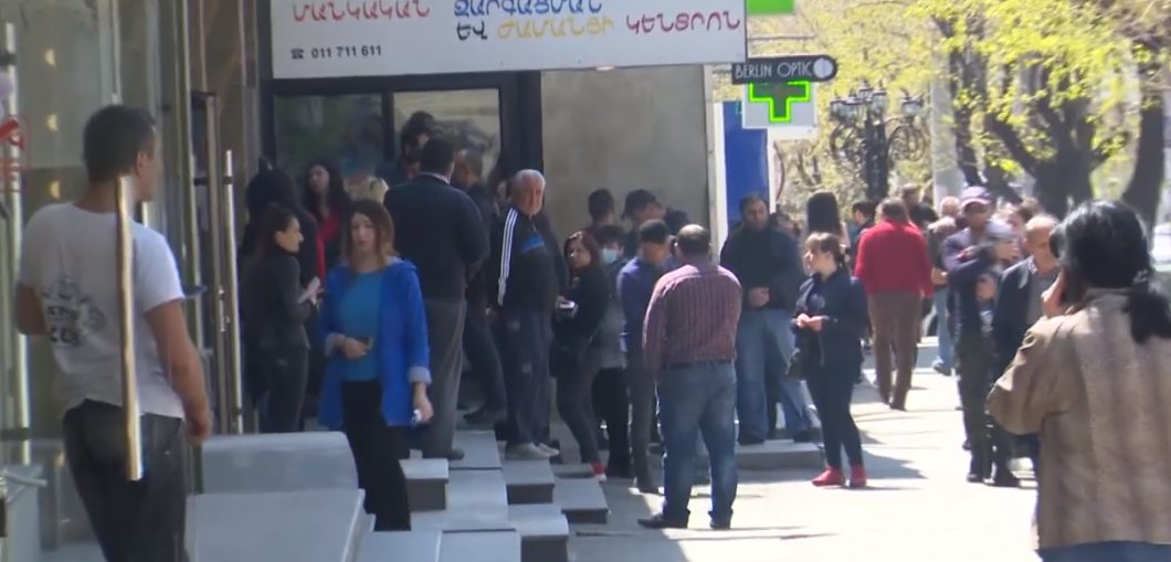 Տեղաշարժի սահմանափակո՞ւմ, թե՞ ազատ տեղաշարժ. Երևանում արդյո՞ք հետևում են տեղաշարժի սահմանափակմանը