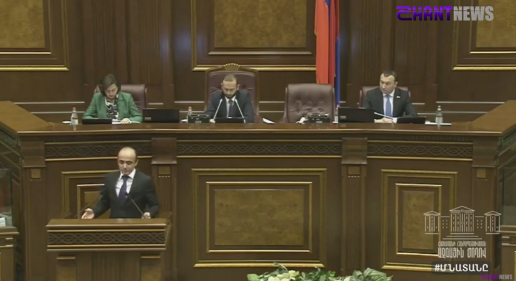 ԱԺ նիստում օրինագծերի մի մասի քննարկումների ժամանակ հնչել են սուր քննադատություններ