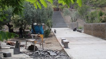 Խոր Վիրապ տանող ճեմուղին բարեկարգվում է
