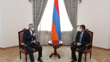 Մհեր Գրիգորյանն ու Արայիկ Հարությունյանը քննարկել են կորոնավիրուսով պայմանավորված իրավիճակը