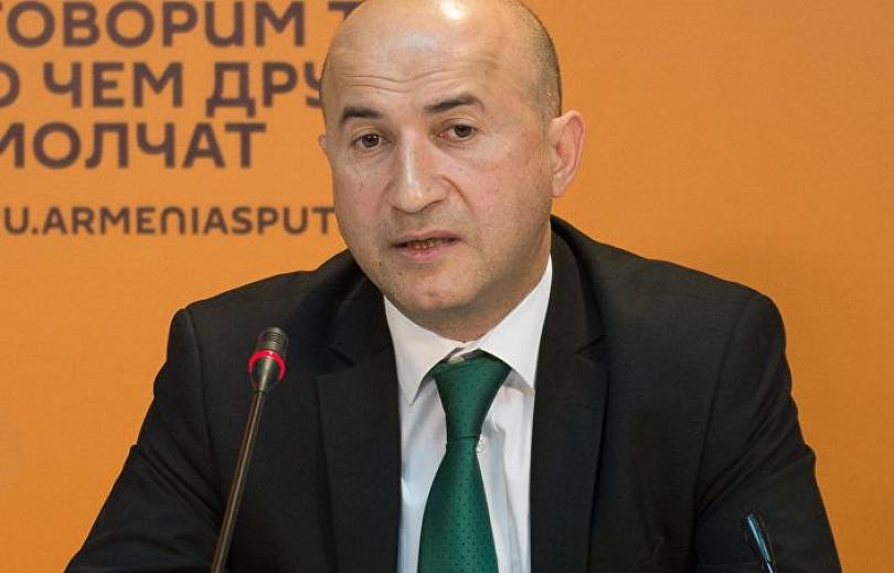 Որպեսզի մարդու հույզերը լինեն օպտիմալ, պետք է, որ ստացված բացասական տեղեկության տոկոսը 5-ից ավելի չլինի. Սողոյան