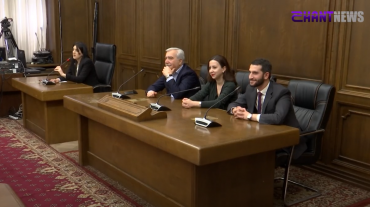 ԱԺ նիստի ժամանակ տեղի ունեցած միջադեպն ու աղմկահարույց նախագծերը՝ խորհրդարանական ուժերի ճեպազրույցների առանցքում