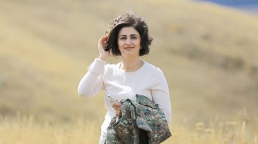 Ադրբեջանական կողմի կրակոցից մեքենա այրվել է, սակայն այն գումարտակի հրամանատարին չի սպասարկում․ ՊՆ խոսնակ