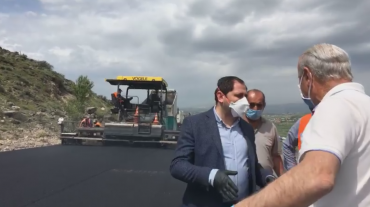 Սուրեն Պապիկյանը հետևել է Եղվարդ-Աշտարակ ճանապարհահատվածի ասֆալտապատման աշխատանքներին