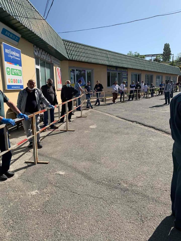 Երևանի հաշվառման-քննական բաժնի մուտքն այսօր
