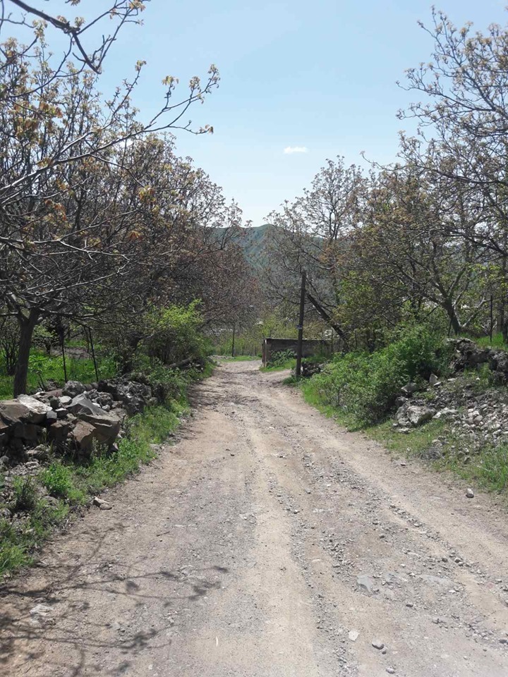 Ասֆալտապատվելու է Գողթ համայնքի միջնակարգ դպրոց տանող ճանապարհը