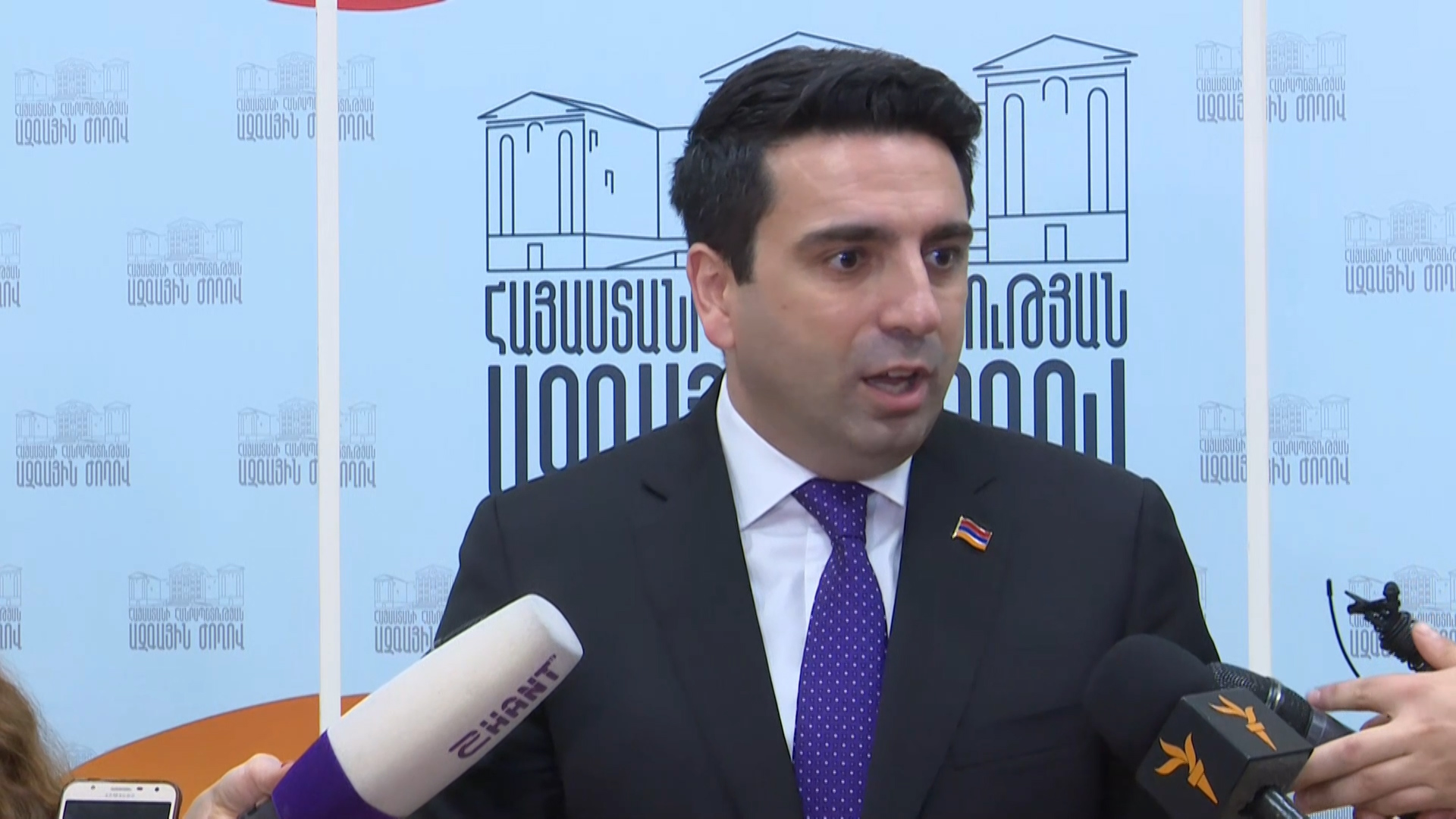 Պատրաստ եմ պատասխանատվություն կրել. Ալեն Սիմոնյանը` Արթուր Դանիելյանի հետ միջադեպի մասին