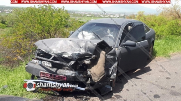 Կոտայքի մարզում բախվել են Mercedes-ն ու Audi-ն. կան վիրավորներ. shamshyan.com