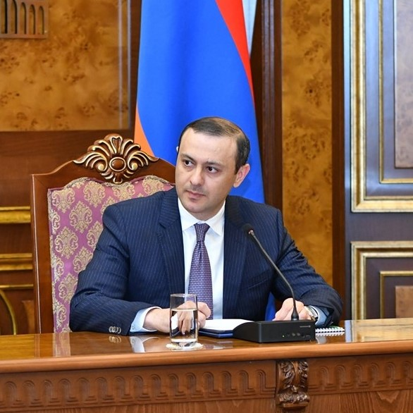 Շարունակում ենք վստահ քայլել դեպի ժողովրդավարություն. ԱԽ քարտուղարը՝ Freedom House-ի զեկույցի մասին