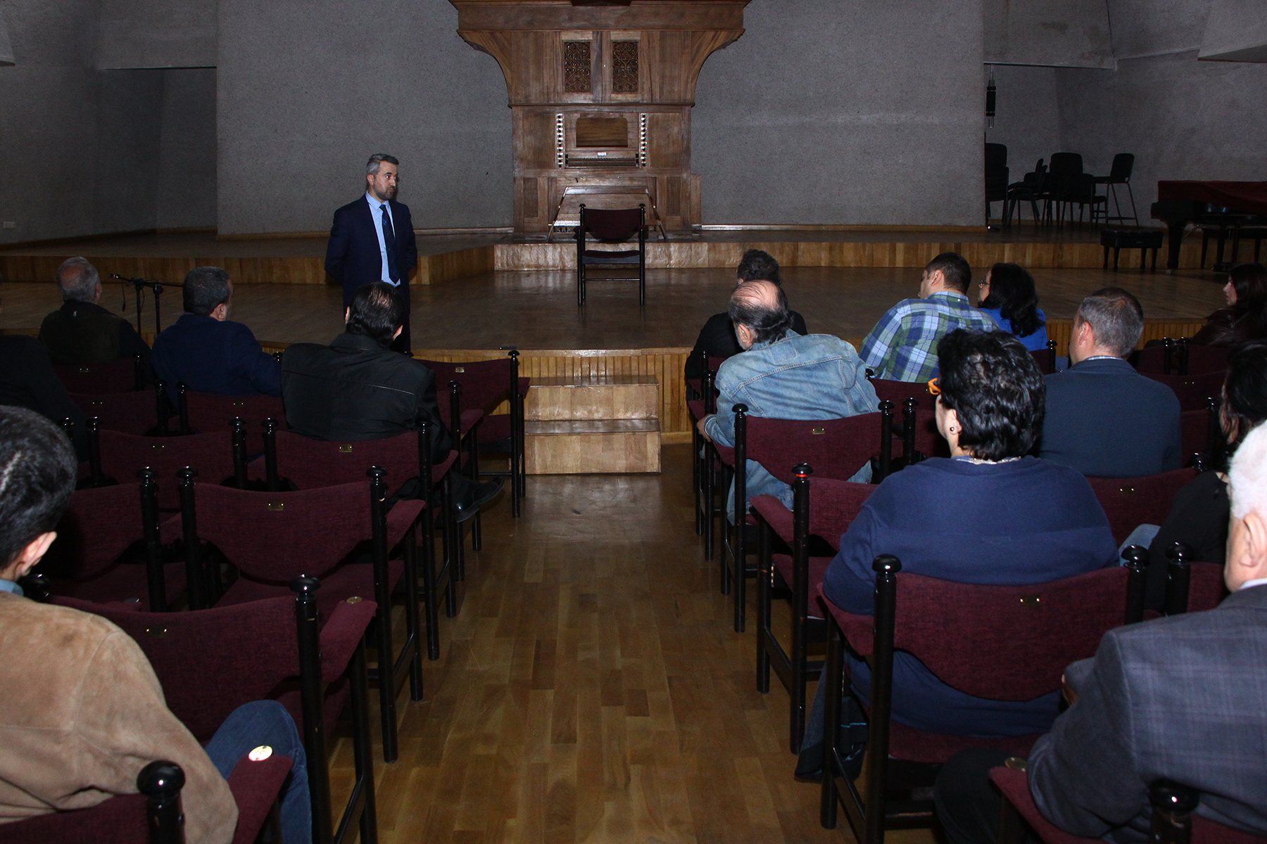 Քննարկվել են սահմանափակումների պայմաններում թատերահամերգային կազմակերպությունների գործունեության տարբերակները