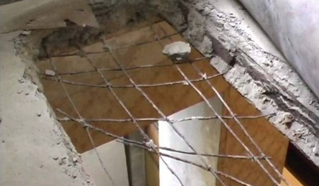 Փլուզում Երևանի Խանզադյան փողոցում․ կայանված մեքենան վնասվել է