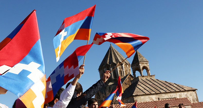 Մայիսյան եռատոն