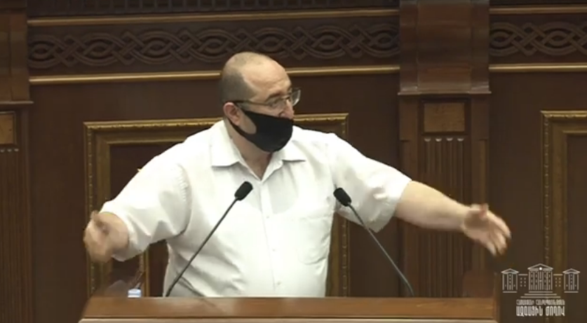 Բյուջեն էնքան է քննարկվել մեր հանձնաժողովում, որ կարծես Ջանջուղազյանի հետ դարձել ենք մեկ ընտանիք․ Մանուկյան