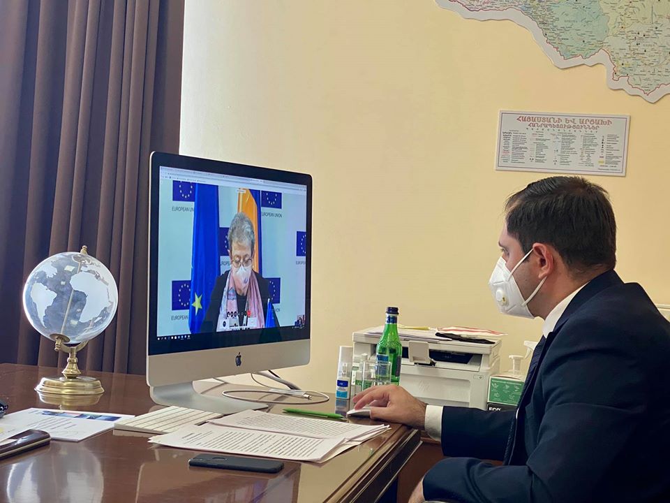 Սուրեն Պապիկյանը տեսակապի ձևաչափով հանդիպում է ունեցել ԵՄ դեսպան Անդրեա Վիկտորինի հետ