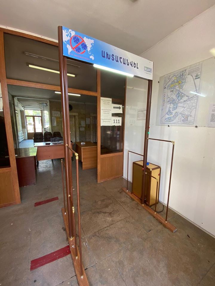 Նոր Նորքի բաժնի թաղապետարանում հետաքրքիր սարք է դրվել. Հակոբ Կարապետյանի գրառումը