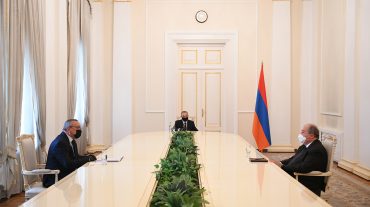 Արցախը ևս մեկ անգամ ապացուցեց, որ երկիր է, որտեղ մարդիկ պետականորեն են մտածում և գործում. Արմեն Սարգսյանն ընդունել է Արցախի ԱԺ նախագահին