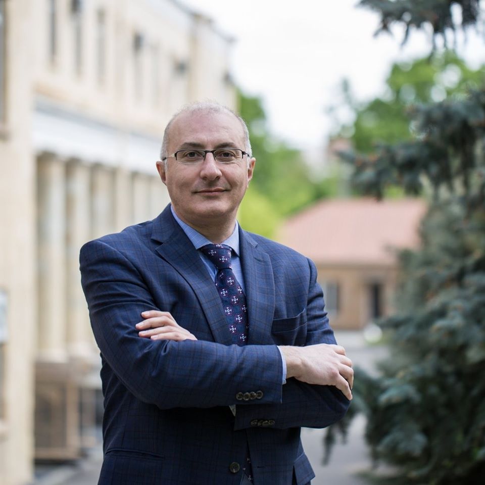 Արդեն հավաքագրվել է 420 հազար դոլար. Հայկակ Արշամյանը՝ հիմնադրամի դրամահավաք-արշավի մասին