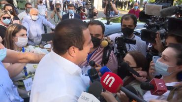 Գործը շինծու է. Գագիկ Ծառուկյանը դուրս եկավ դատարանի շենքից