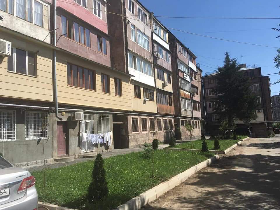 Նոր Նորքի 4-րդ զանգվածում 12 ավտոտնակի տեղում կանաչ գոտի է ստեղծվել. Հ.Կարապետյան