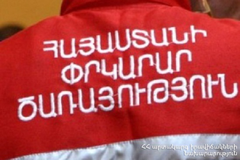 Այրվում է թանգարանային գնացք