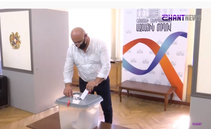 ԱԺ-ում անցկացվում է ՀԾԿՀ անդամի ընտրության փակ քվեարկություն