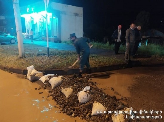 Վանաձորում անձրևաջրերը լցվել են բնակելի տնակներ