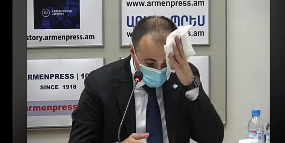 Քրտնելու դեպքում դիմակը պիտի փոխվի․ բժշկի դիտարկմանն արձագանքել է ԱՆ խոսնակը