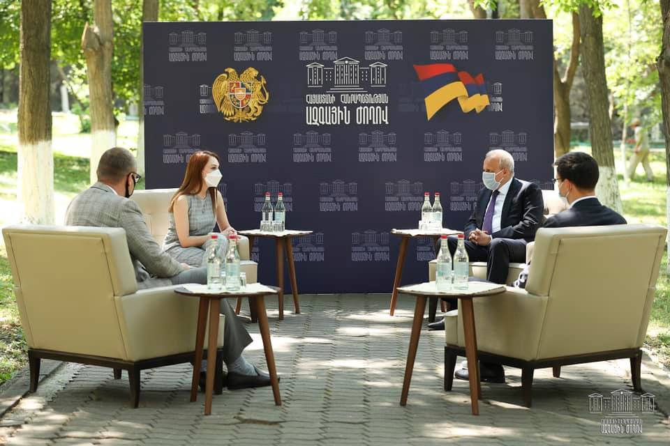 Լիլիթ Մակունցը հանդիպել է ՀՀ-ում ՌԴ դեսպանի հետ