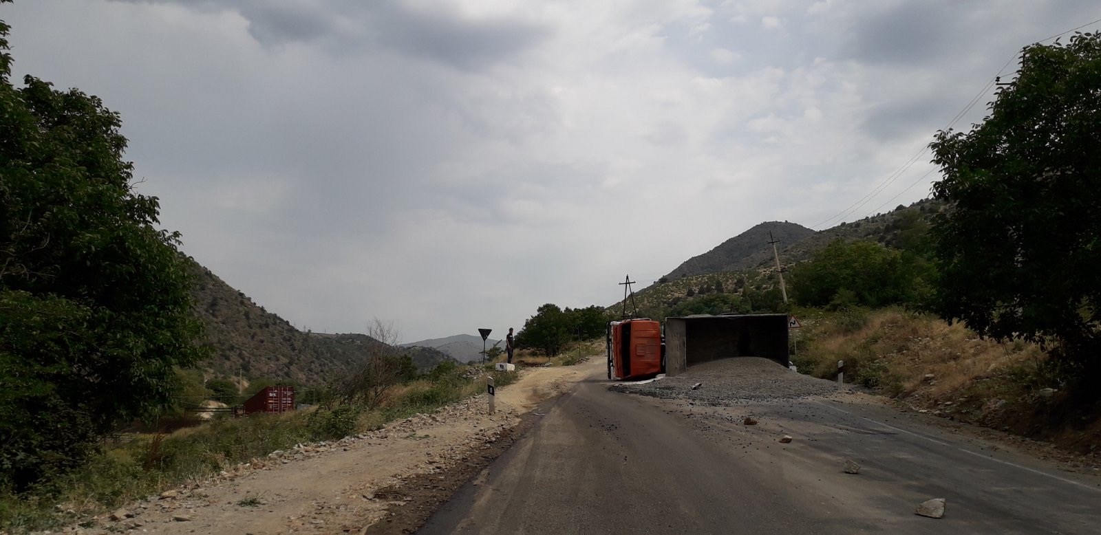 Երևան-Երասխ-Գորիս-Մեղրի-հայ-իրանական սահման ճանապարհի մի հատվածը միակողմանի փակ է