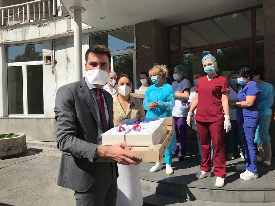 Ժոնաթան Լաքոտը Ֆրանսիայի ազգային տոնի առթիվ քաղցրավենիք է նվիրել «Սուրբ Գրիգոր Լուսավորիչ» ԲԿ-ին