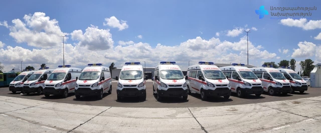 Շտապօգնության 10 նոր մեքենա Արցախին