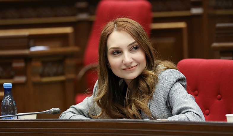Լիլիթ Մակունցի պարզաբանումը դիմակ չկրելու համար տուգանքների խստացման նախագիծը շրջանառությունից հանելու մասին