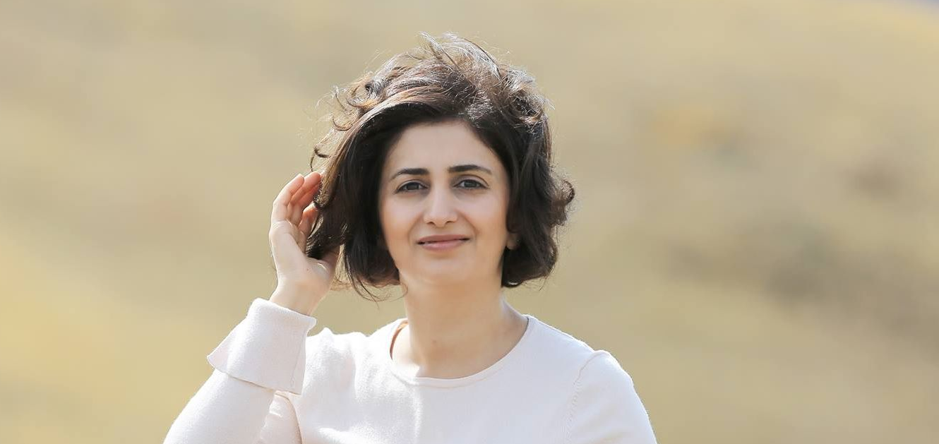 Դատելով ադրբեջանցիների մասսայական գաղթից իմ էջ, նաև նյարդային մեկնաբանություններից՝ մի բան կարելի է եզրակացնել՝ մեր զինծառայողները շատ հմտորեն են ցավացրել ադրբեջանցի զինծառայողներին. ՊՆ խոսնակ