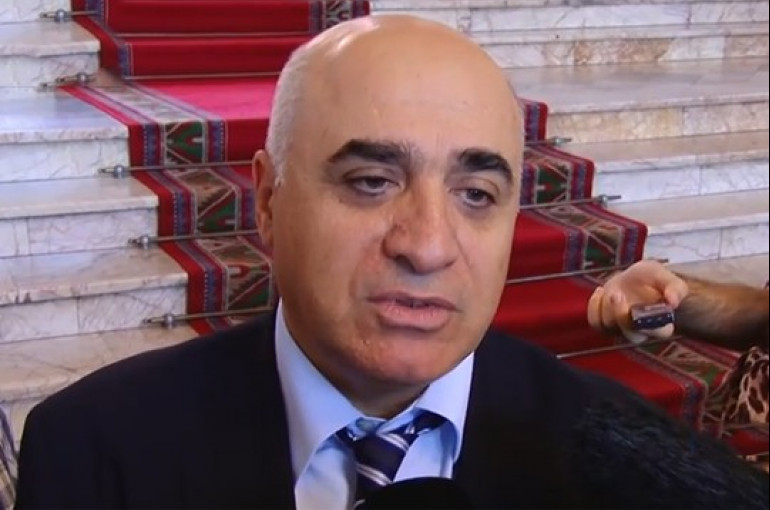 Արդյունաբերողների և գործարարների միության նախագահը կոչով դիմել է հայ գործարարներին
