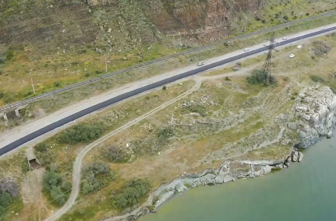 Ալավերդի-Սանահին-Սարահարթ ճանապարհահատվածին շարունակվում են հիմնանորոգման աշխատանքները. երթևեկությունը սահմանափակ է