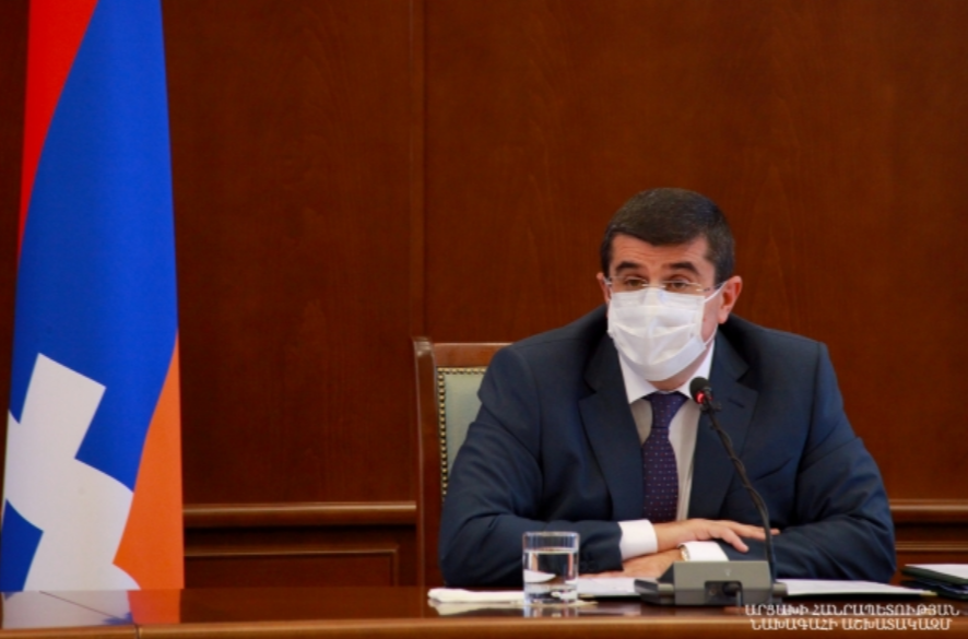 Արցախի կառավարությունը առաջին նիստն է անցկացրել նախագահ Արայիկ Հարությունյանի ղեկավարությամբ