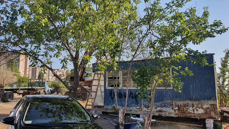 Նոր Նորքում շարունակվում է ապօրինի կրպակների ապամոնտաժումը. Երևանի քաղաքապետի մամուլի քարտուղար