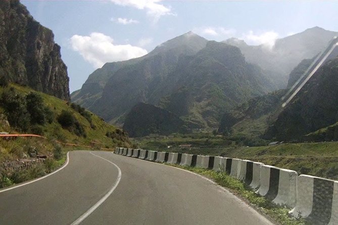 Վանաձոր-Ալավերդի-Վրաստանի սահման ավտոճանապարհը ժամանակավորապես փակ է բեռնատարների համար